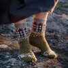 [Вязание] [Вяжи ру] [Stone Knits] Жаккардовые носки с домиками Dreaming (2026).jpg
